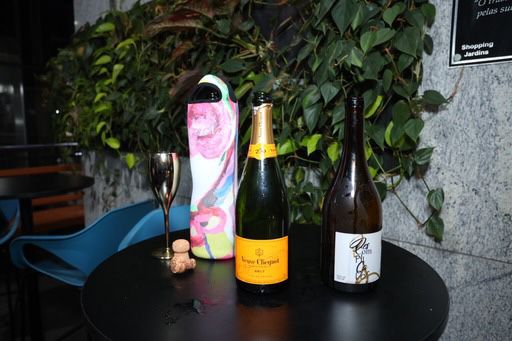 Degustação de vinhos na pré-estreia de "Viúva Clicquot" 