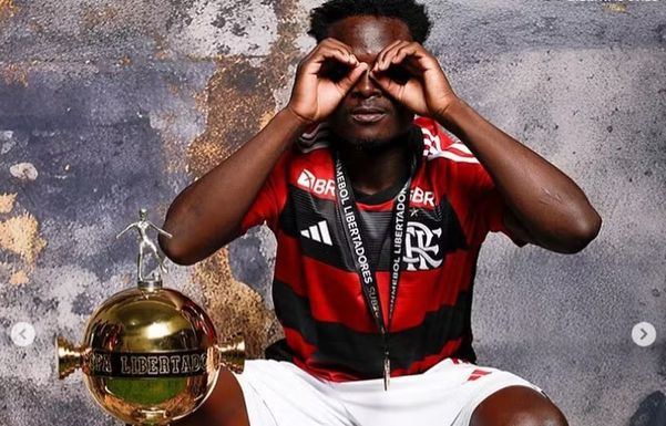 Shola, atacante nigeriano do Flamengo