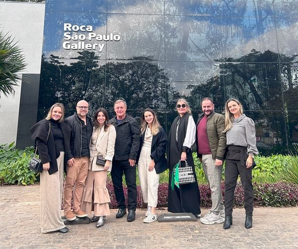 Thaís Fiorete, Vitor Cipriano, Thaise Arpini, Carlos Marianelli, Mônica Demoner, Daniela Andrade, Sérgio Palmeira e Juliana Reissinger.