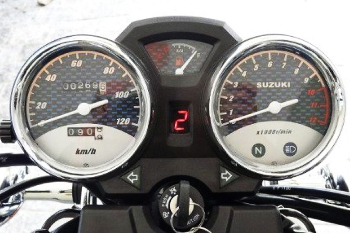 Suzuki Intruder