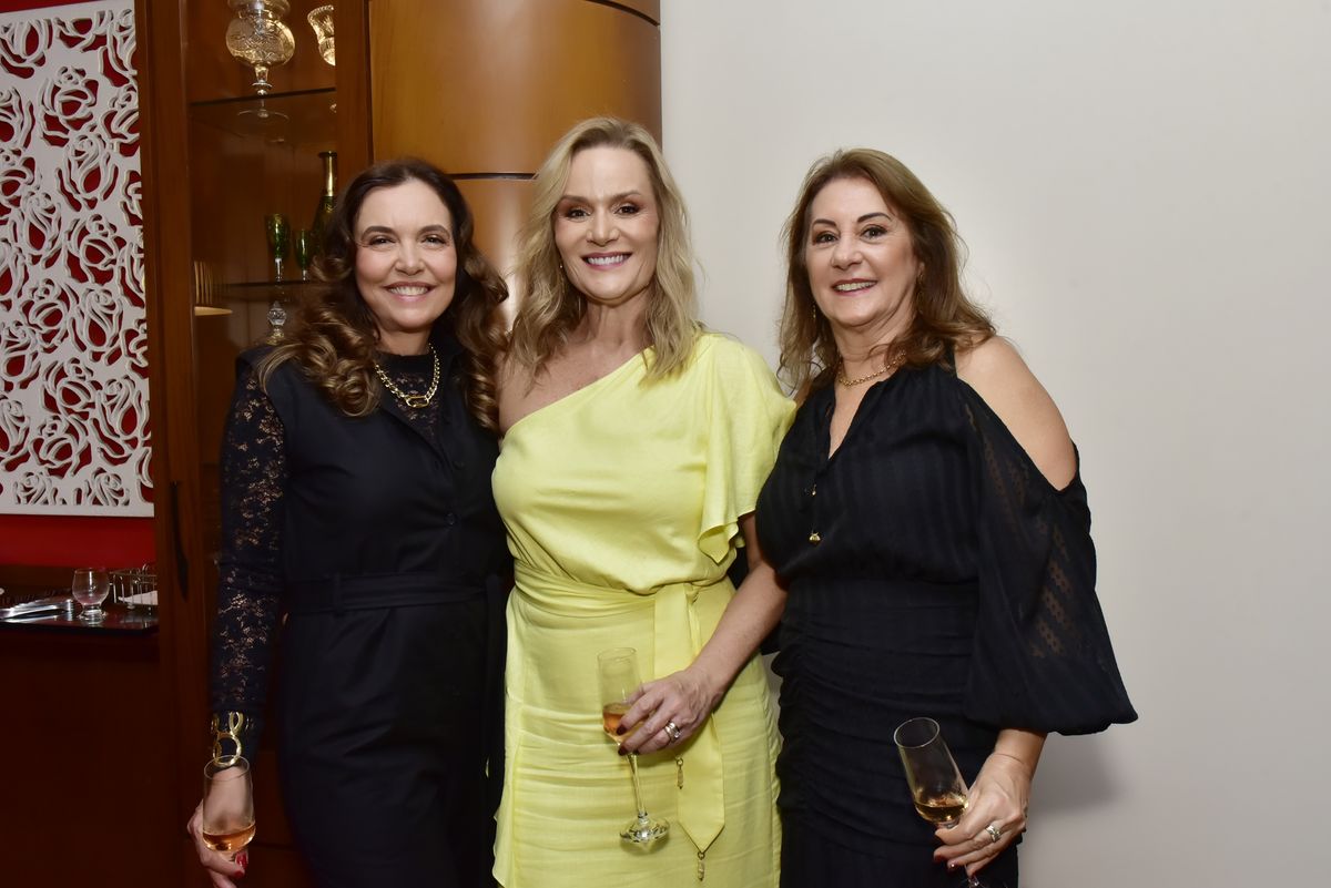 Fernanda Serrão, Adriana Abaurre e Luciete Ceolim 