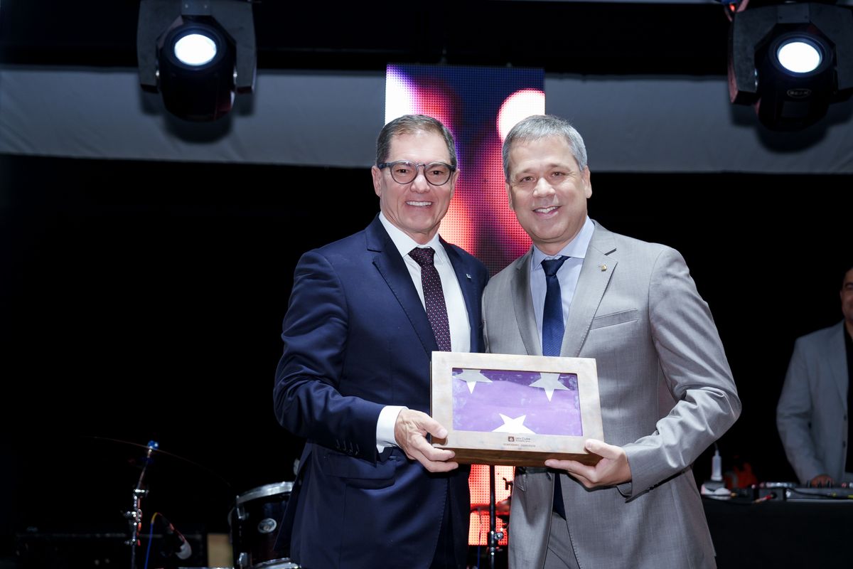 Carlos Moschen, presidente do conselho, Fabiano Pereira Comodoro