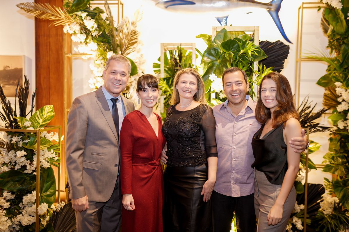 Fabiano Pereira, Karina Machado, Patricia Badke Cohen, Tales Campolina Cohen e Sarah Badke Cohen