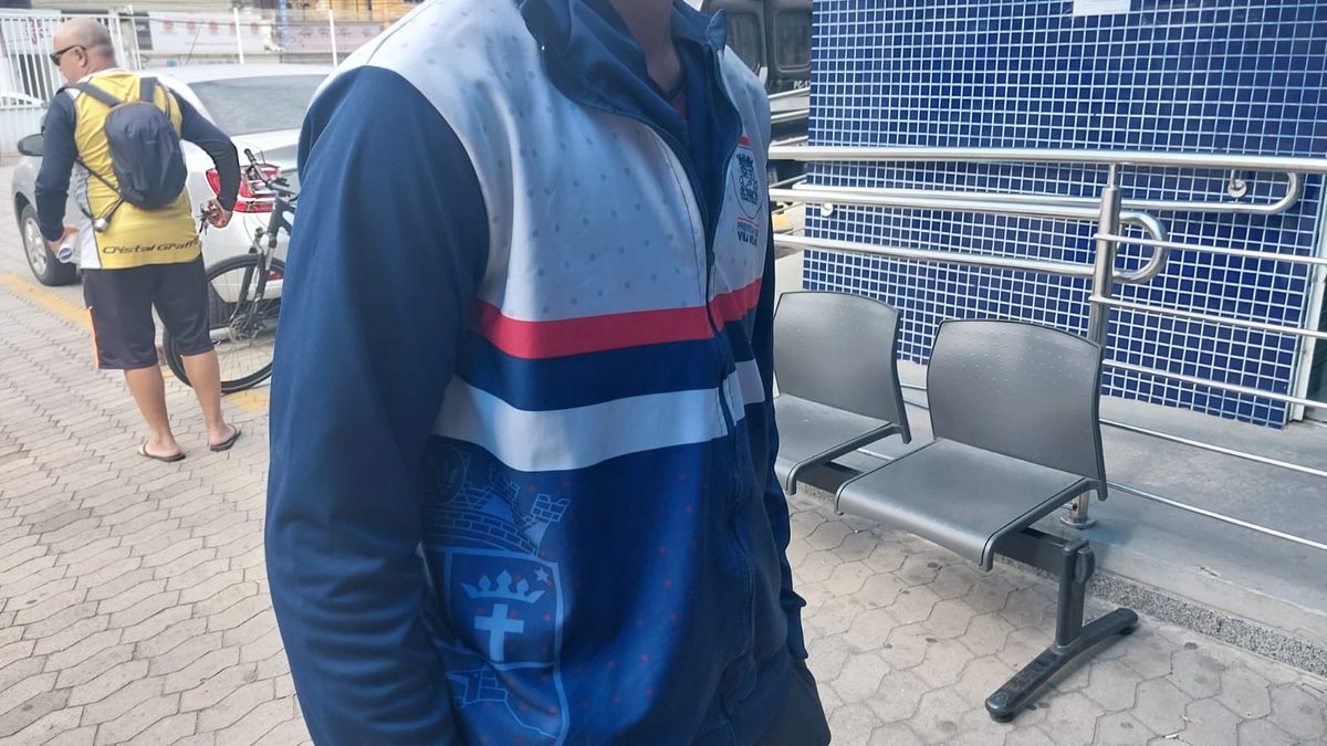 Estudante quase foi esfaqueado na manhã desta quinta (29)