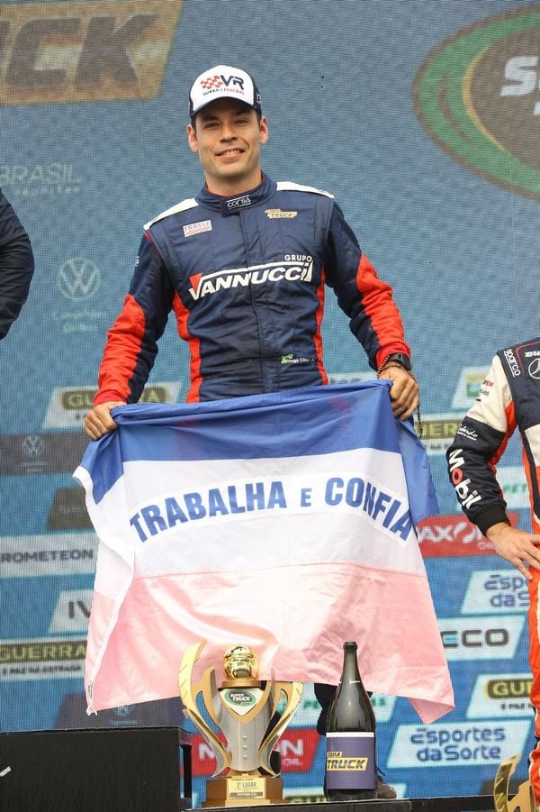 Cibien conquista pódio na Copa Truck