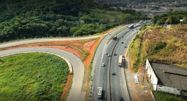 BR 447 segue em obras entre Cariacica e Vila Velha