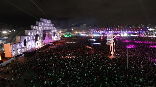 O fogo chega a Brasília e aos centros urbanos. Talvez agora comecemos a perceber que temos alguma coisa a ver com isso que nos parece, na maior parte das vezes, tão distante de nós