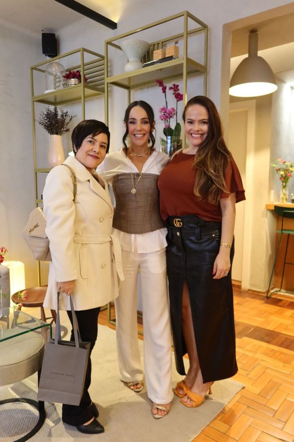 Fabíola Dias, Carolina Neves e Tereza Cristina Ceolin