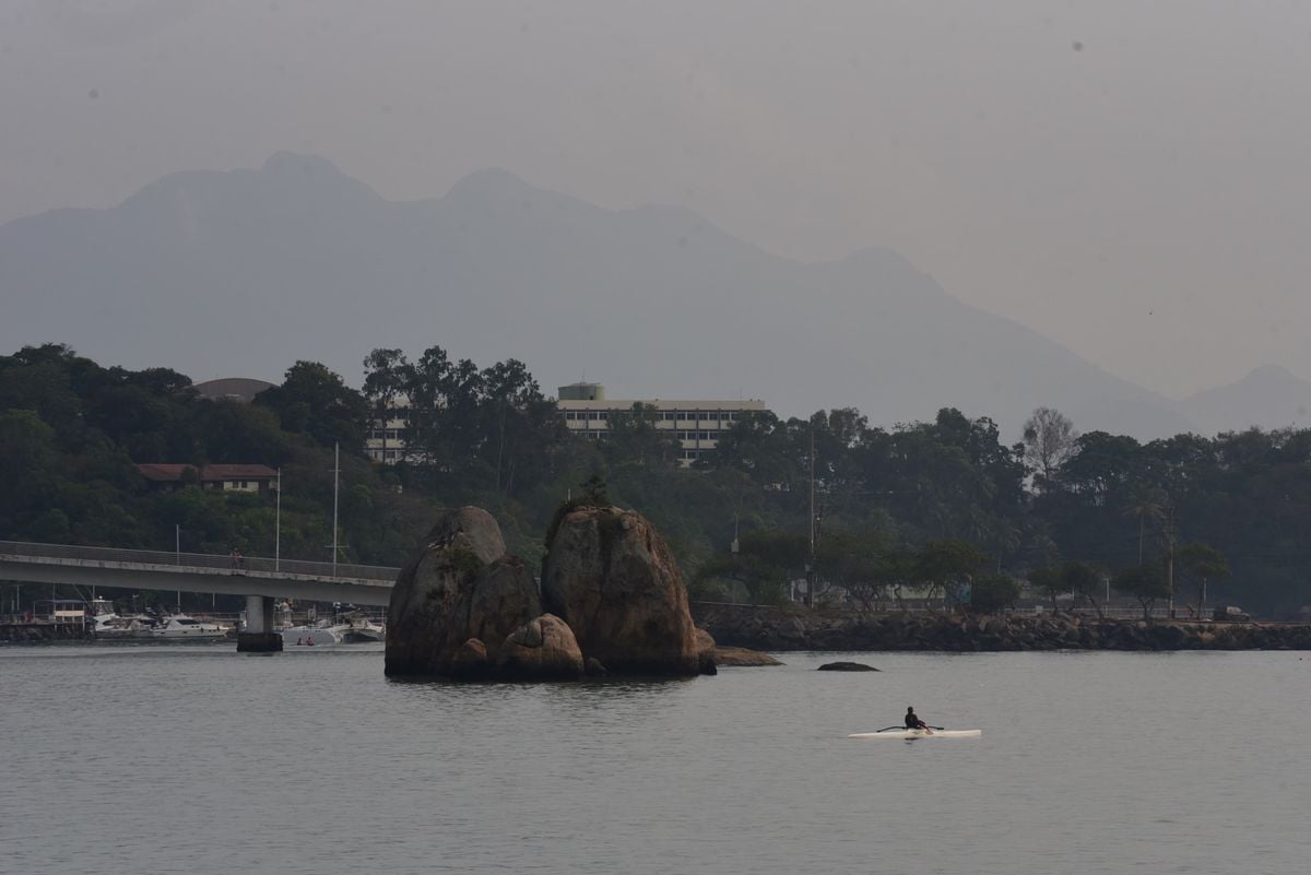 Tempo amanheceu com névoa branca nesta quarta-feira (4) por Ricardo Medeiros