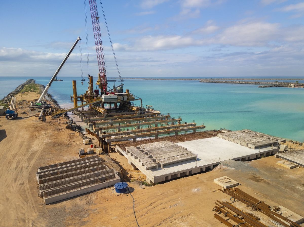 Construção do terminal de contêineres do Porto da Imetame