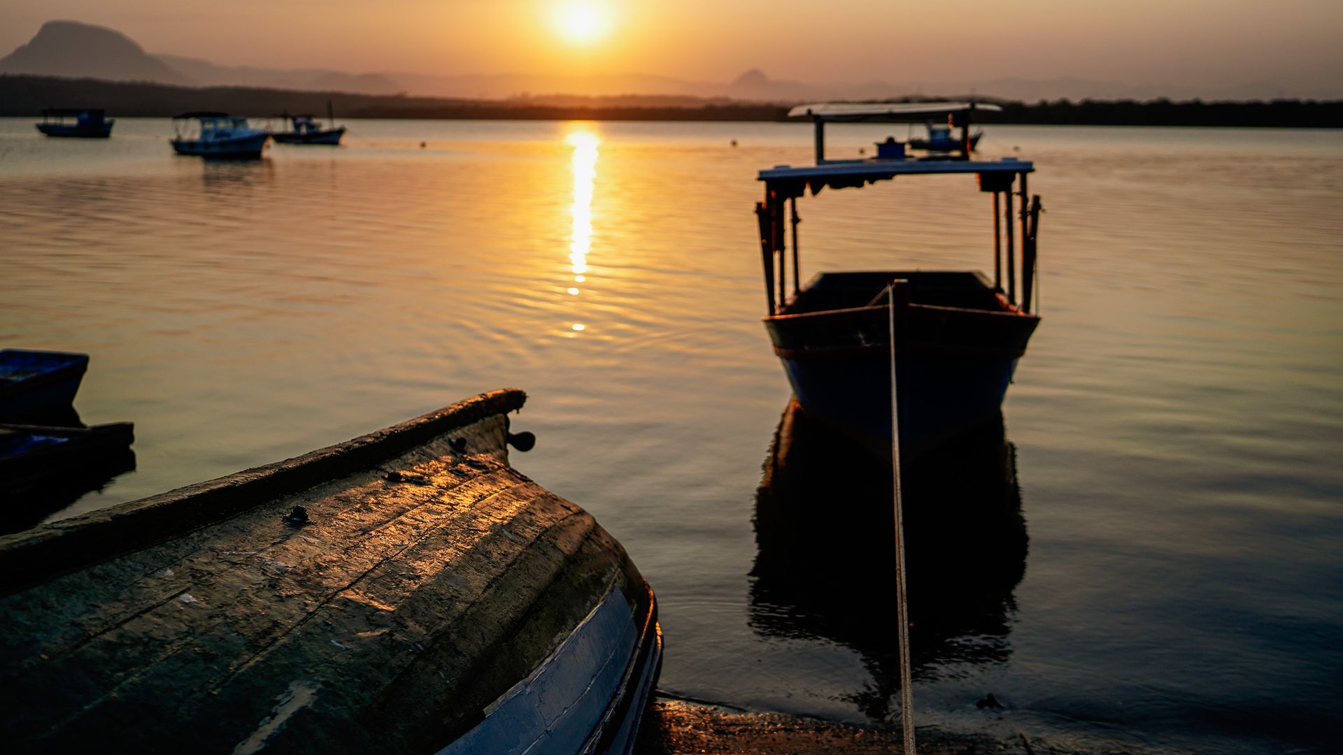 Ilha das Caieiras fotografada para o aniversário de Vitória