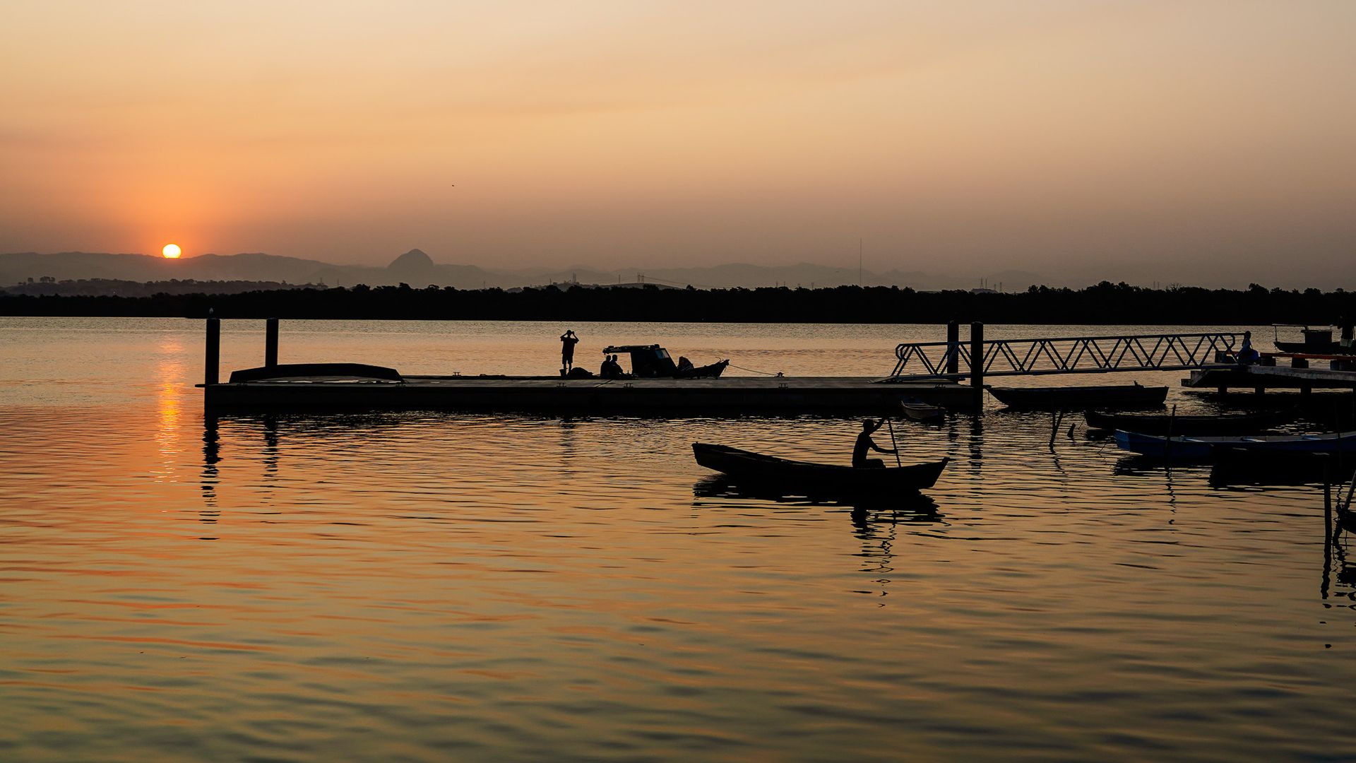 Ilha das Caieiras fotografada para o aniversário de Vitória