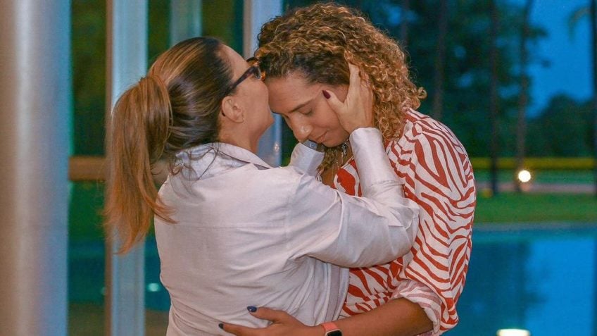 A Gazeta Janja Publica Foto Com Anielle Franco Em Meio A Den Ncias De