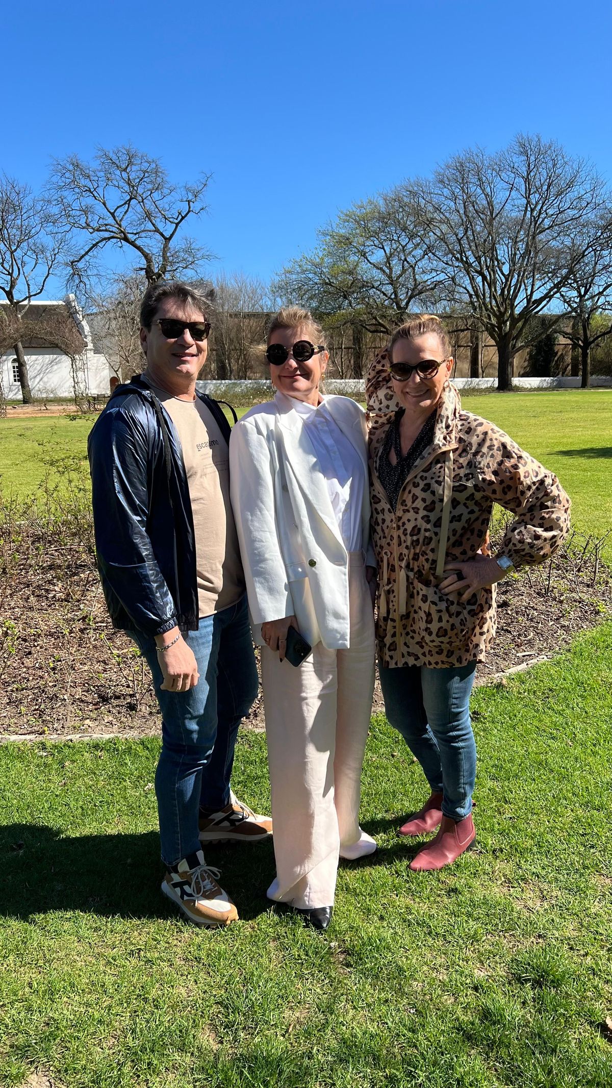 Moisés Demoner, Daniela Andrade e Sandra Demoner 