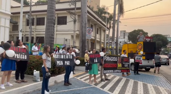 Concentração se deu no Centro de Cachoeiro.