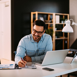 Seleções oferecem oportunidades imediatas e cadastro de reserva para diferentes níveis de escolaridade; confira a lista