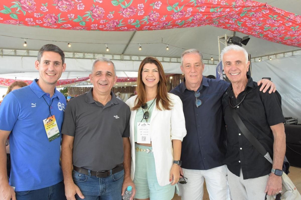 Lorenzo Carnielli, dono da Carnielli, Pedro Rigo, diretor-superintendente do Sebrae-ES, Vânia Santos, sócia do China Park, Henrique Sloper dono da Fazenda Camocim, e Ronaldo Barbosa