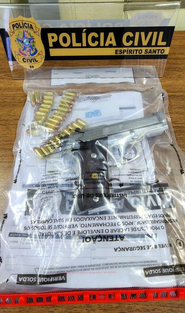 Arma de fogo apreendida com suspeito por Divulgação | Polícia Civil