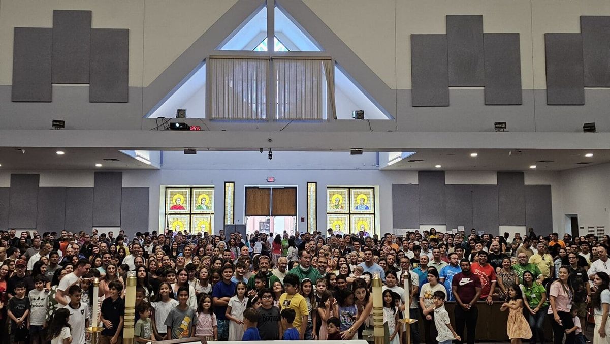 Dom Luiz nos Estados Unidos após uma missa. 