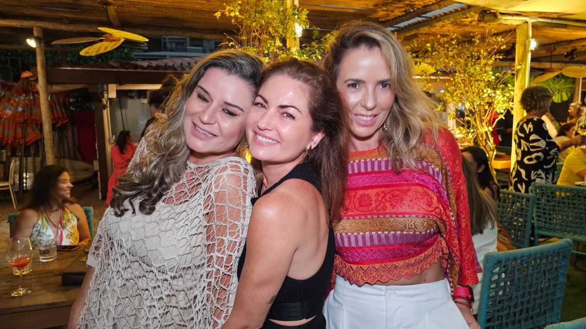 Karin Tonini, Kamila Zamprogno e Bruna Sponfeldner