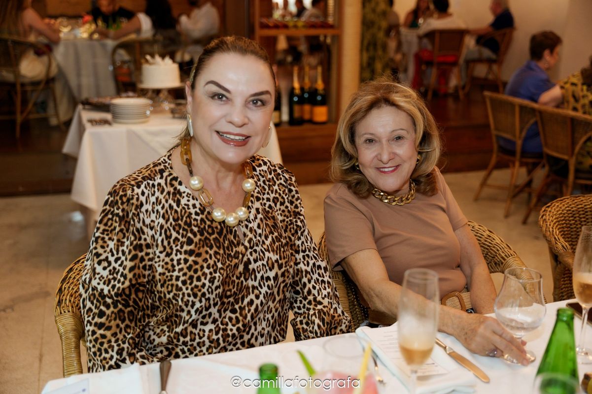 Kafinha Saade e Carlota Gottardi