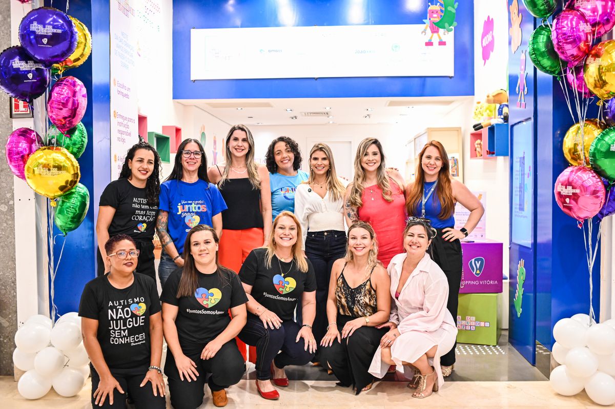 Regiane, Giovana Ribeiro, Letícia, Marcia Rosa, Roberta, Paula, Deisy, Ester Primavera, Dhesyka, Pollyana, Glaucia Saith,Bruna Muniz