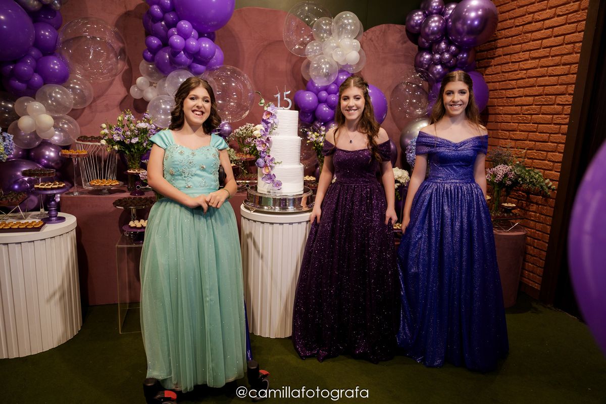 15 anos das trigêmeas Julia, Lívia e Taís