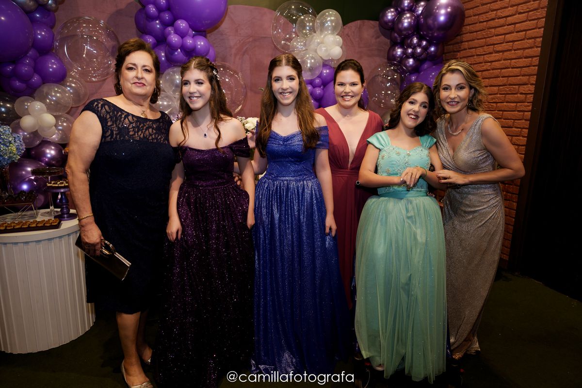 15 anos de Julia, Livia e Taís