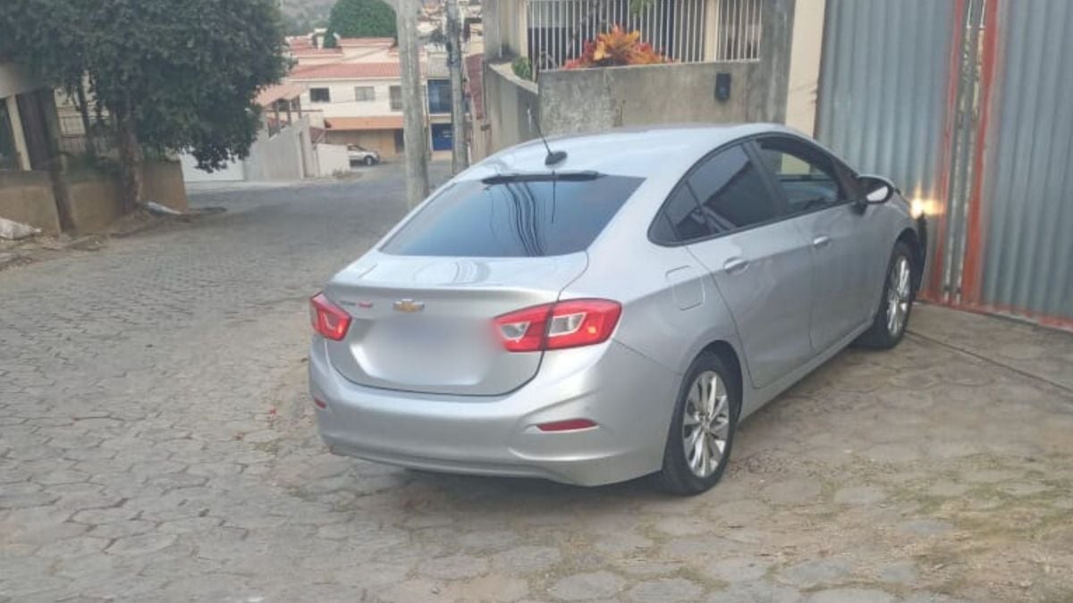 Carro onde estava vítima do homicídio em Nova Venécia