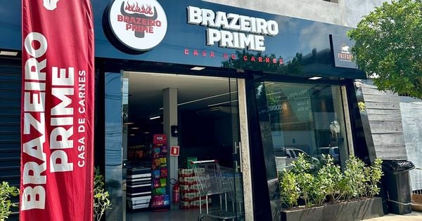 Pensando em dar mais agilidade ao preparo dos alimentos, a casa de carnes Brazeiro Prime, localizada em Cachoeiro de Itapemirim, oferece kits de carne para a semana, açougue e até churrasquinho em seu estabelecimento