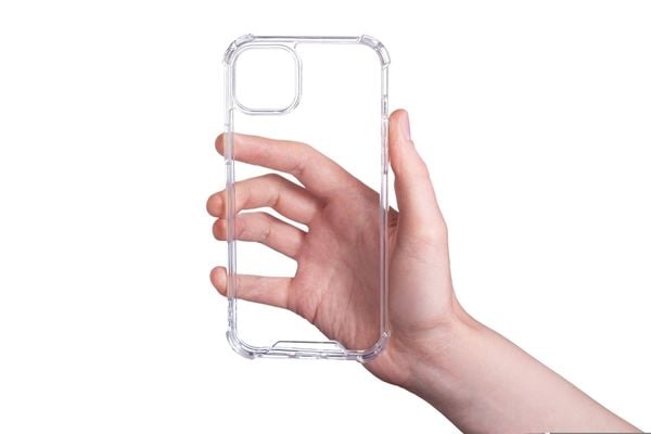 Aprenda a limpar capinha de celular transparente