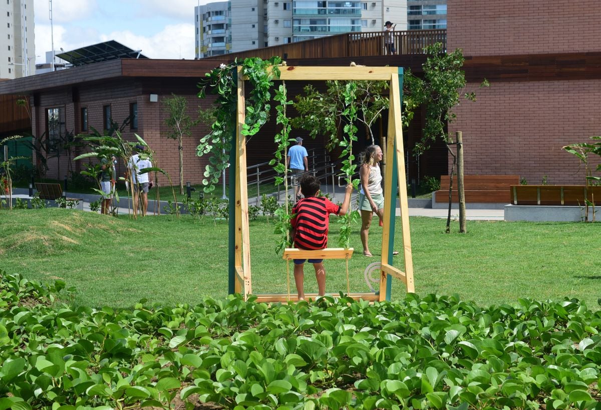 Parque Costeiro na Praia de  Camburi por Ricardo Medeiros