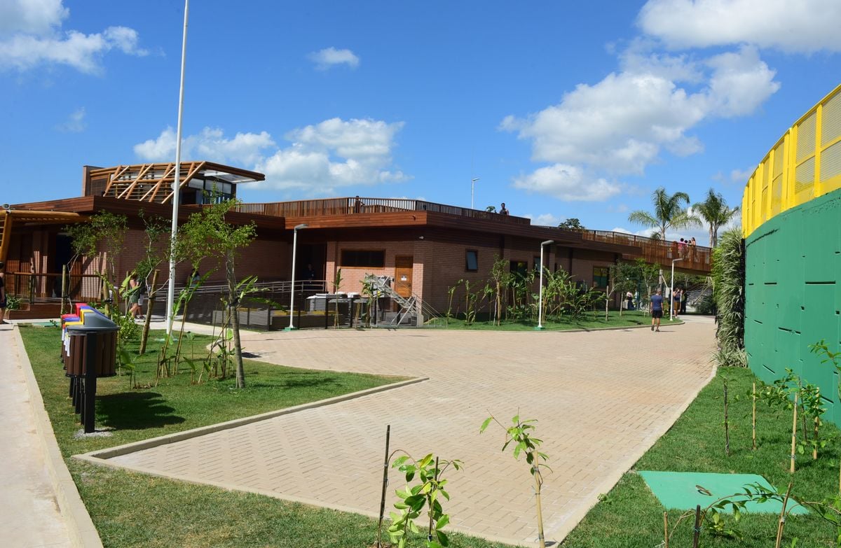 Parque Costeiro na Praia de  Camburi por Ricardo Medeiros
