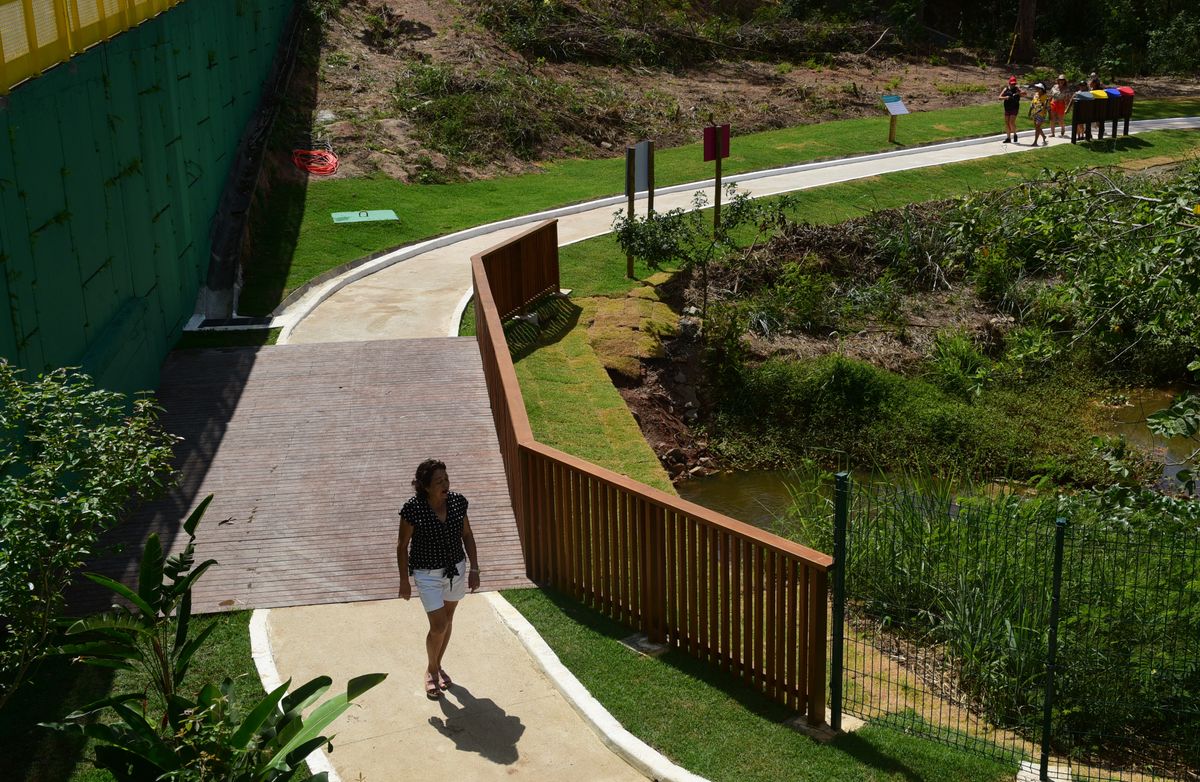 Construção do Parque Costeiro incluiu resgate da vegetação por Ricardo Medeiros