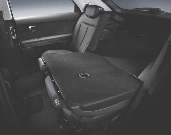 O assoalho da cabine é plano, facilitando a configuração do interior do veículo por Hyundai/Divulgação