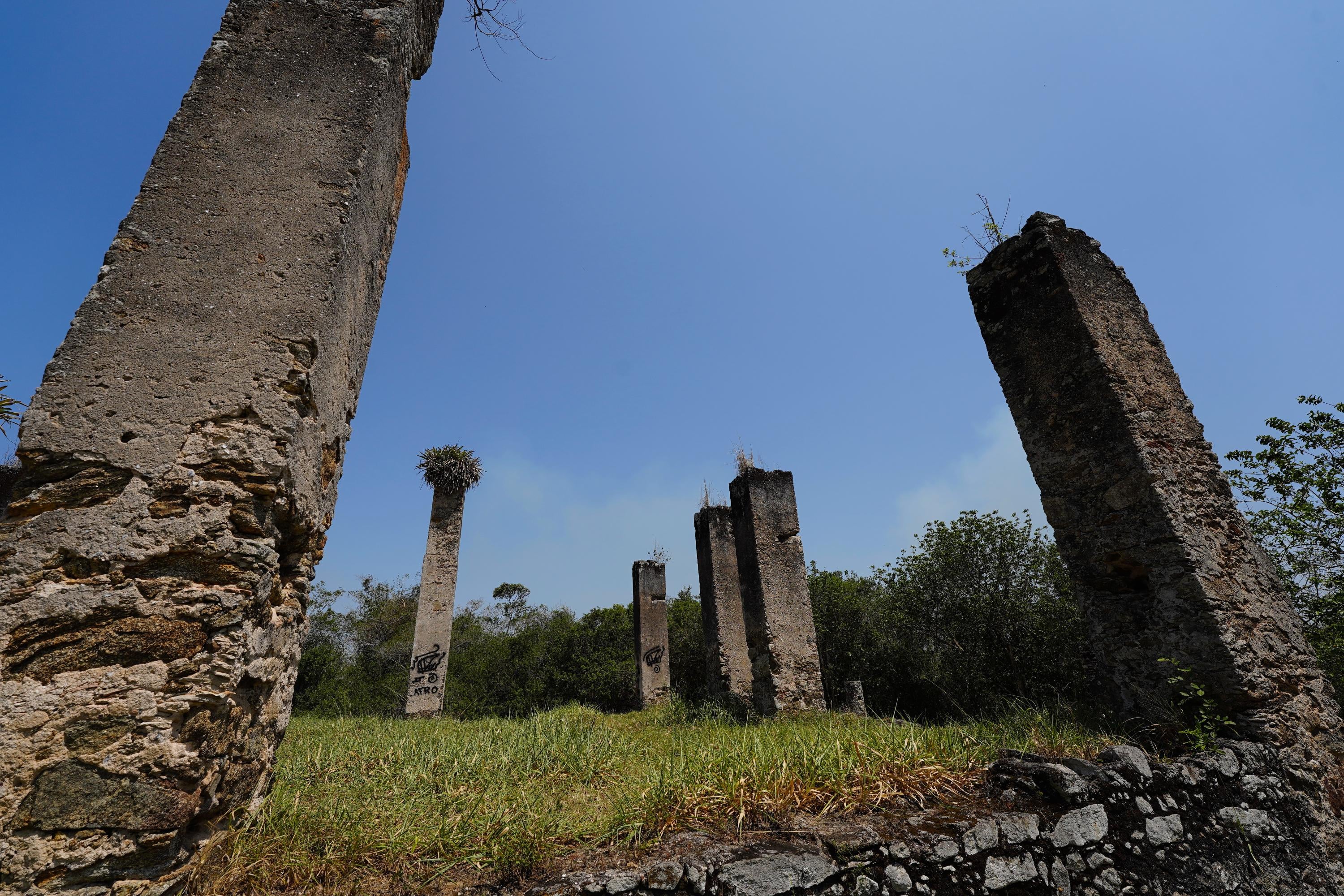 Ruínas do Rio Salinas escondem mistérios em Anchieta, Sul do ES | A Gazeta