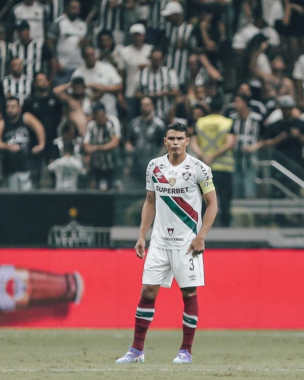 Thiago Silva em jogo contra o Atlético-MG, pela Libertadores