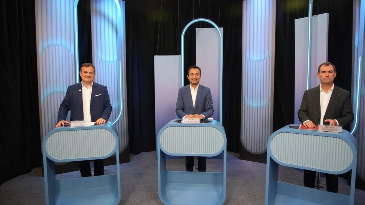 Candidatos a prefeito de  Linhares se preparam para debate da TV Gazeta por Fernando Madeira 