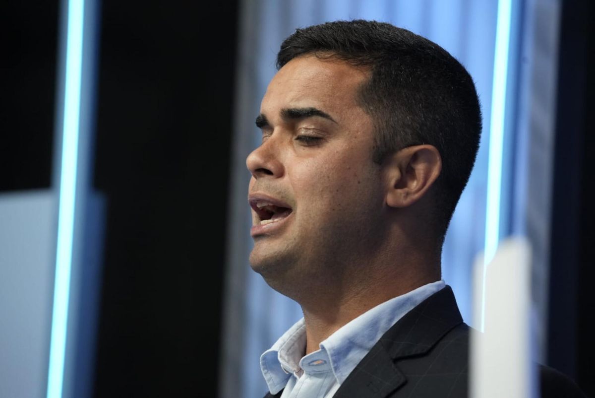 Candidatos a prefeito de  Cachoeiro de Itapemirim durante o debate da TV Gazeta  por Fermando Madeira 