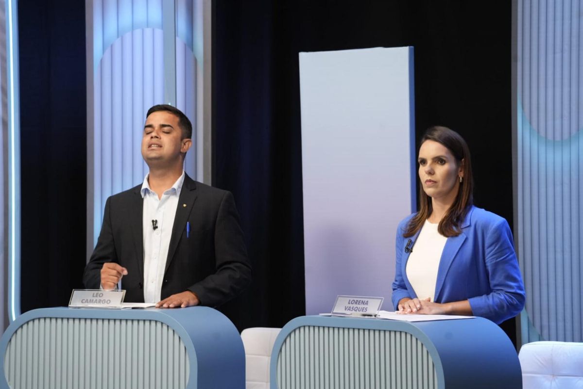 Candidatos a prefeito de  Cachoeiro de Itapemirim durante o debate da TV Gazeta por Fermando Madeira
