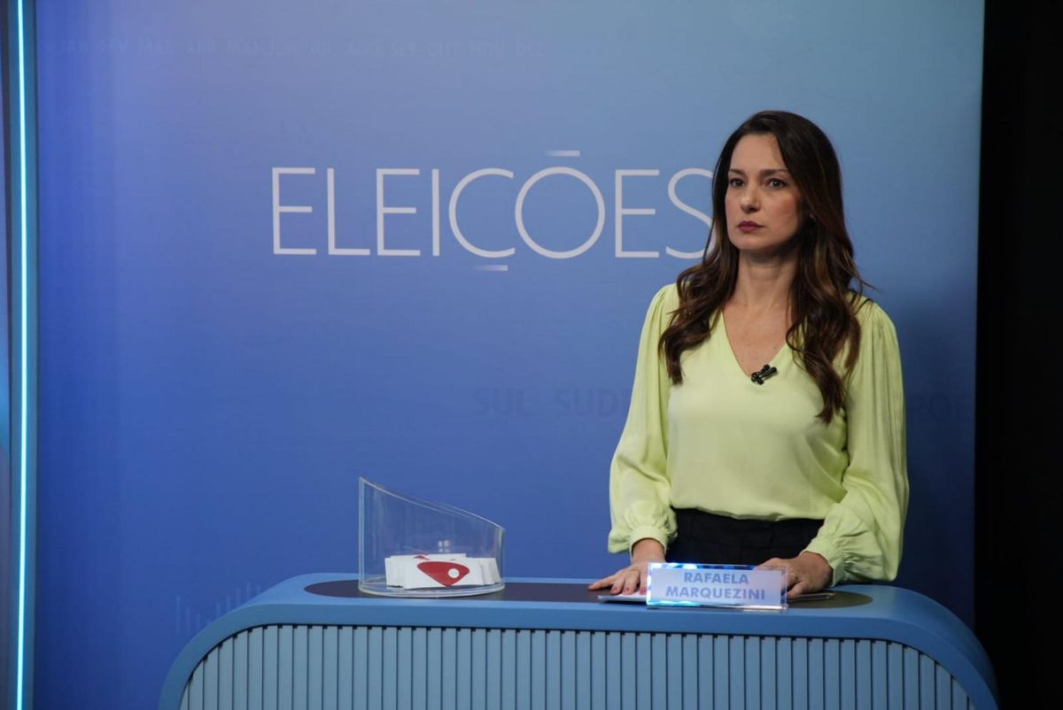 Candidatos a prefeito de Linhares durante o debate da TV Gazeta por Vitor Jubini