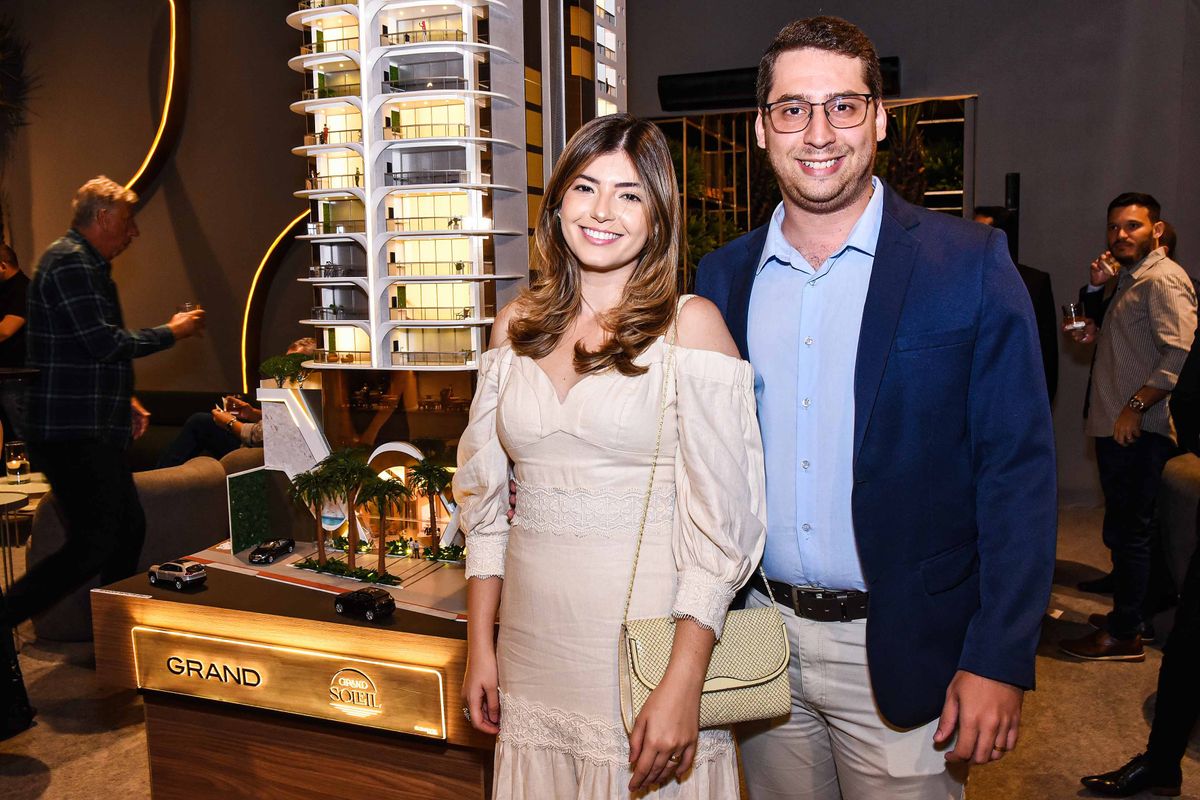 Maria Eduarda Fraga e Robert Giacomim