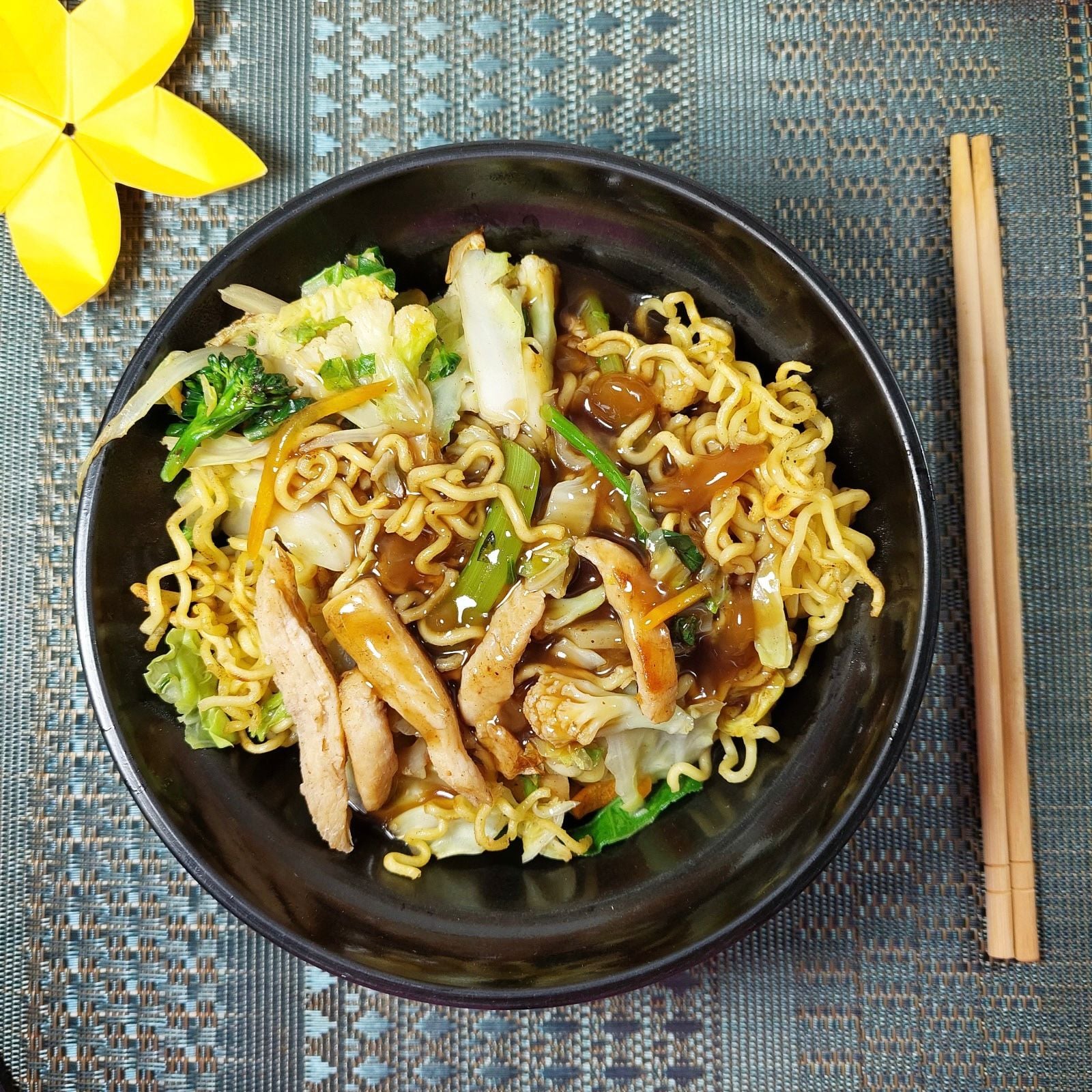 Yakisoba Foto por Associação Nikkei de Vitória/Divulgação