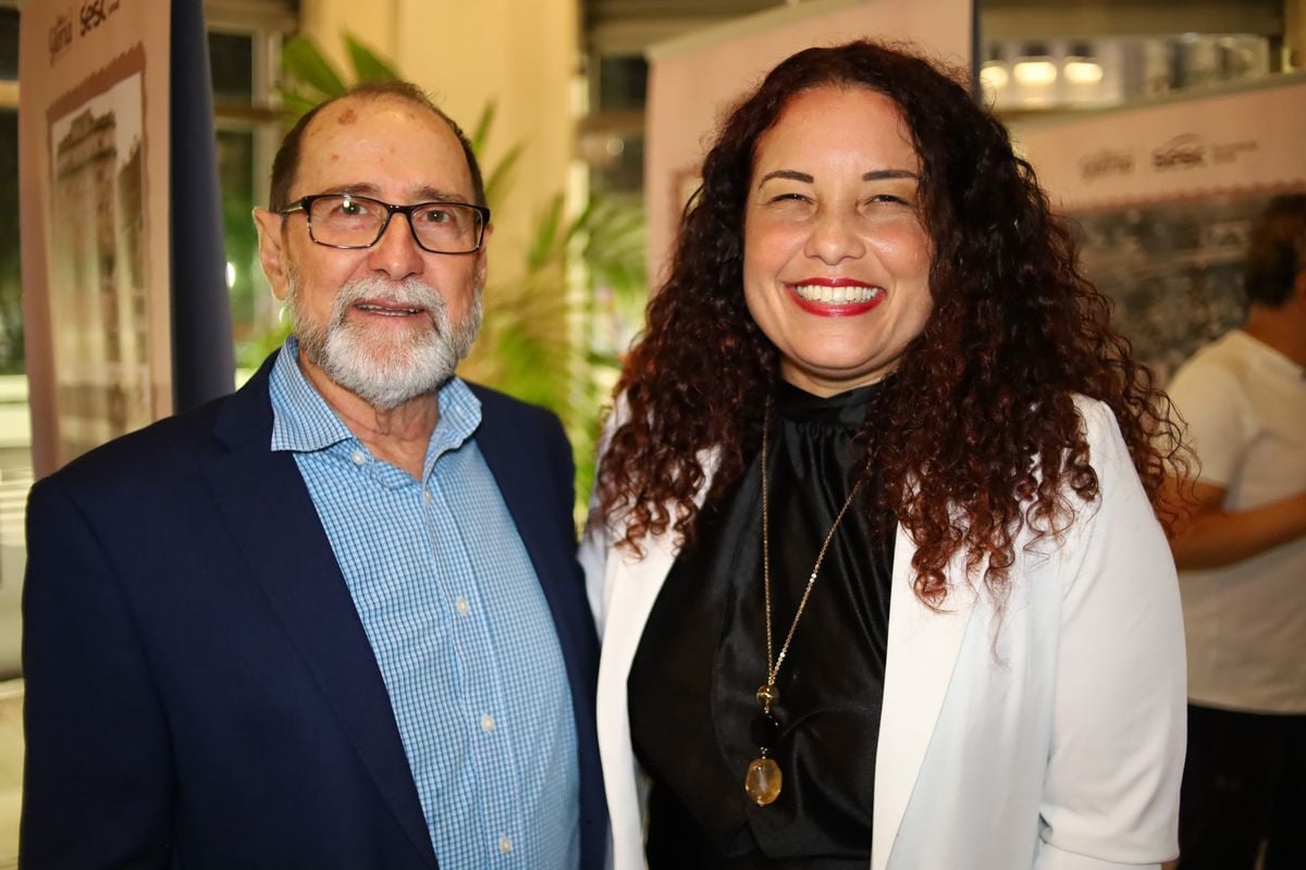 Luiz Toniato, diretor regional do SESC-ES; e Renata Weixter, gerente de Cultura do SESC-ES