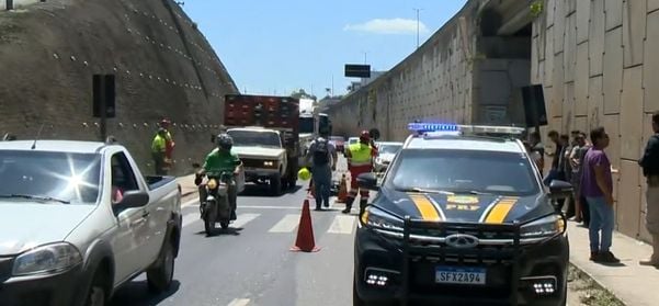 Motociclista morre em acidente na BR 101, em Viana