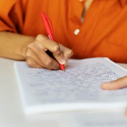 Os cartões de confirmação de inscrição, com a indicação do local da prova discursiva, estão disponíveis desde o dia 1° no site da Fundação Getúlio Vargas (FGV)