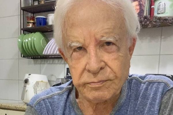 Cid Moreira: locutor tinha contrato com a Globo que durou até o último dia de sua vida