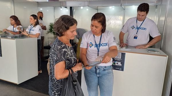 Procon também promoveu atividades de orientação aos idodos no Terminal de Campo Grande, em Cariacica