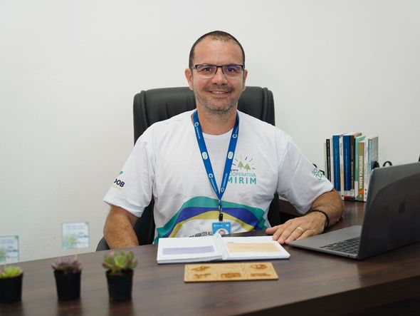 Charles Netto, diretor da Escola Cooperativa por Fernando Madeira