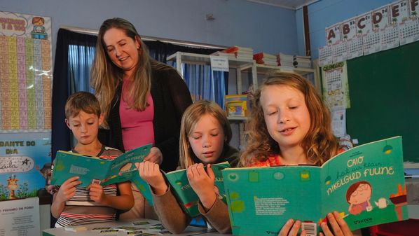 Material, que agora é utilizado nas escolas de Santa Maria de Jetibá, faz parte do Programa Financinhas